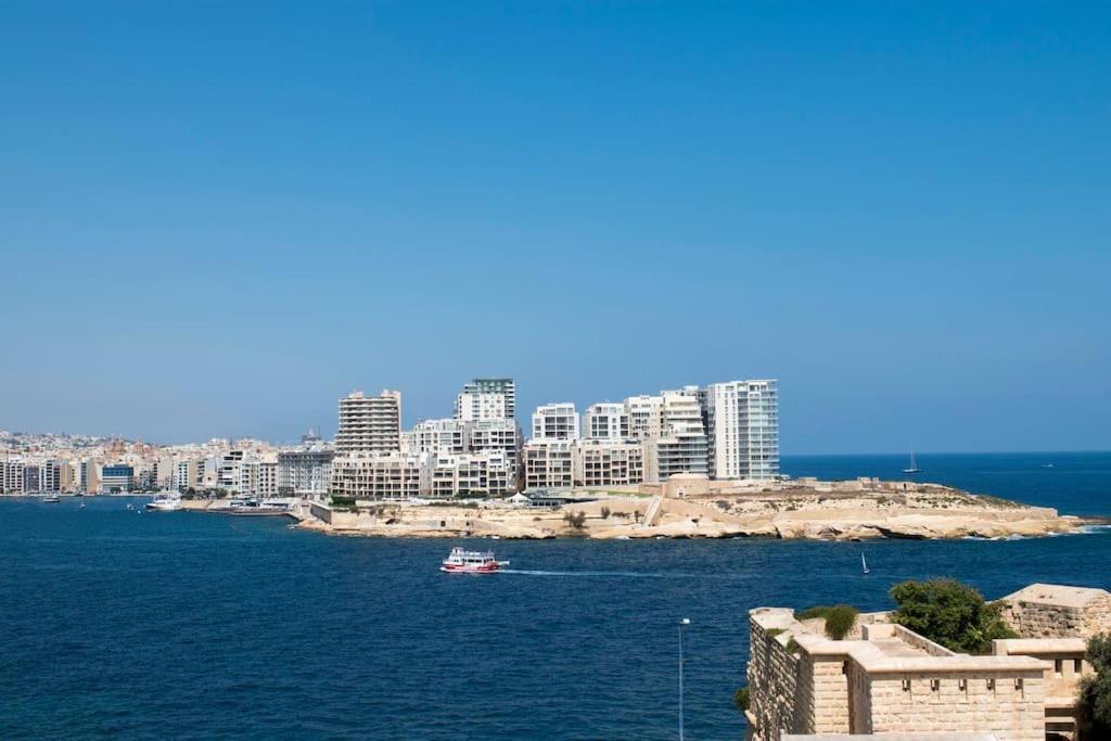 Vallettastay - Harbor View Gem- Sea View 1 Bed Apt Экстерьер фото