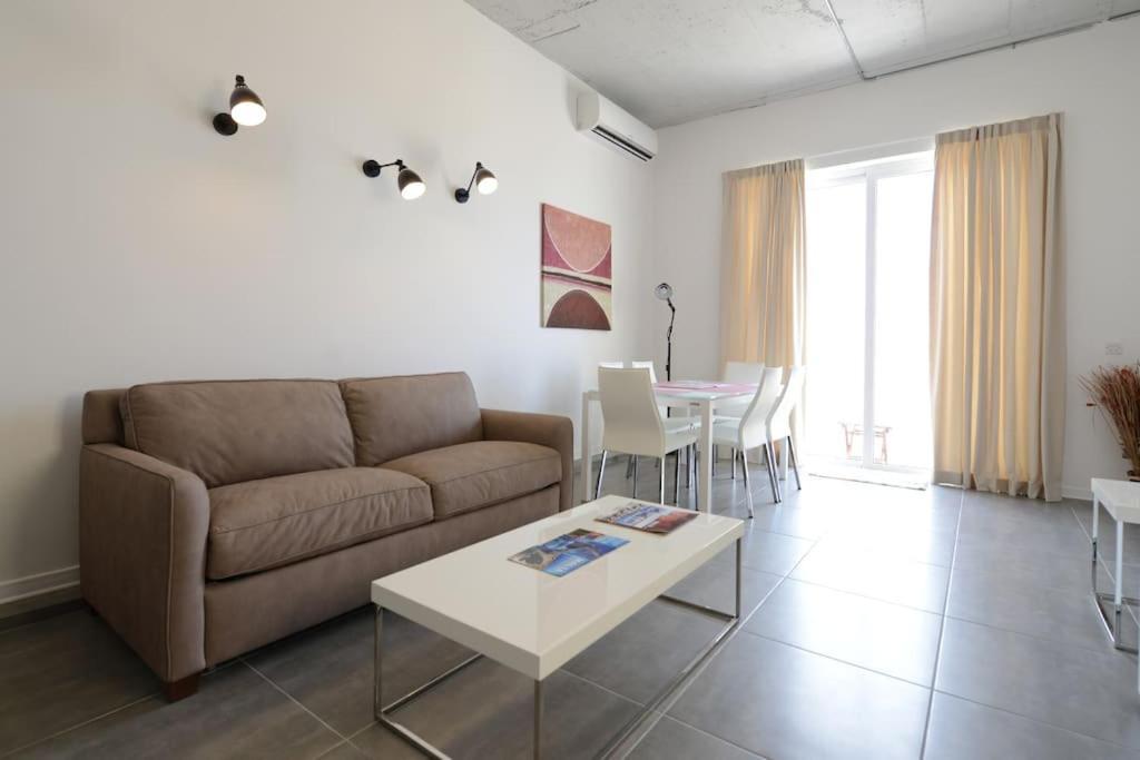 Vallettastay - Harbor View Gem- Sea View 1 Bed Apt Экстерьер фото